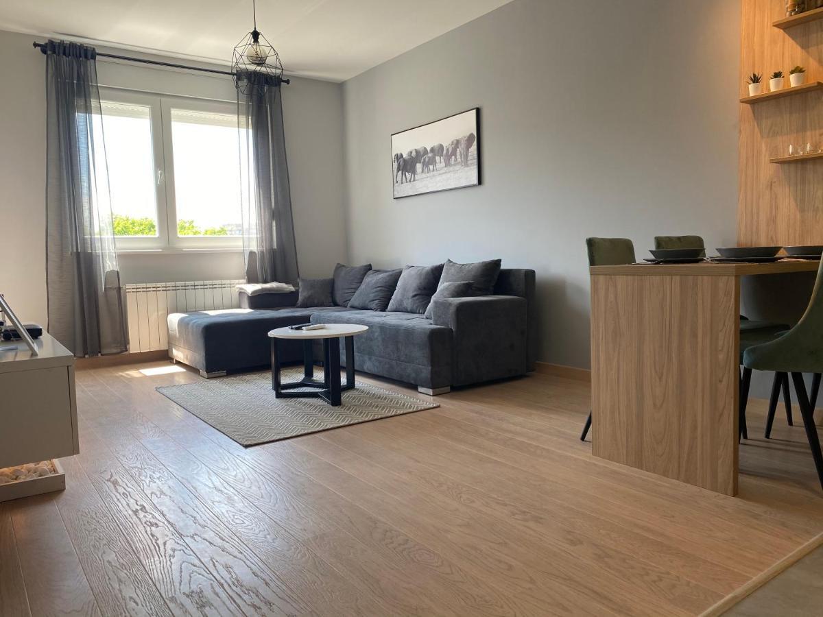 Premium Apartments Novi Sad Exterior foto